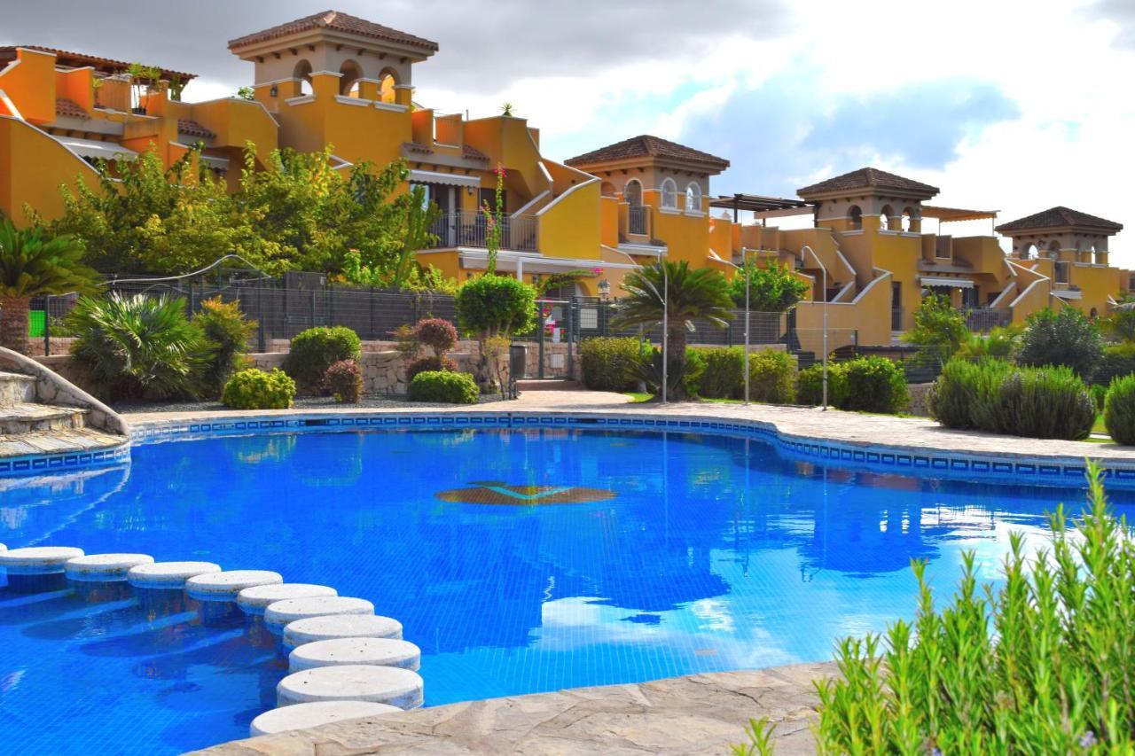 Apartamento con hermoso jardín y AC Isla Plana Exterior foto