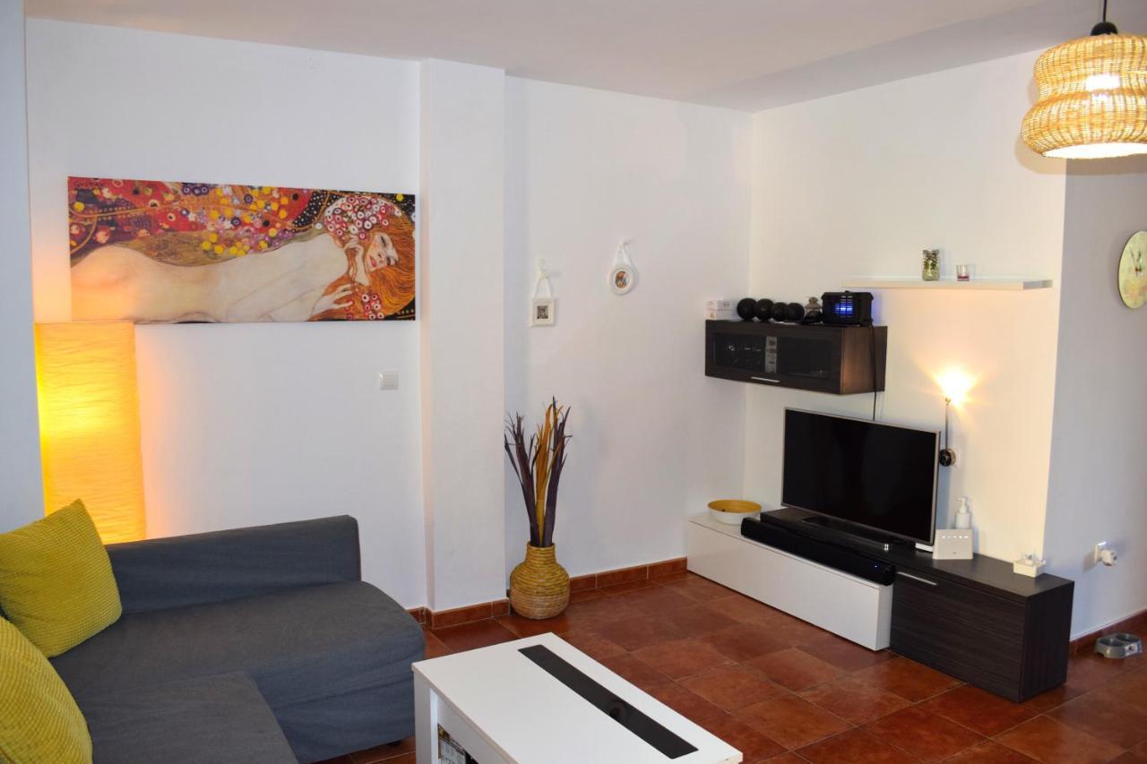 Apartamento con hermoso jardín y AC Isla Plana Exterior foto