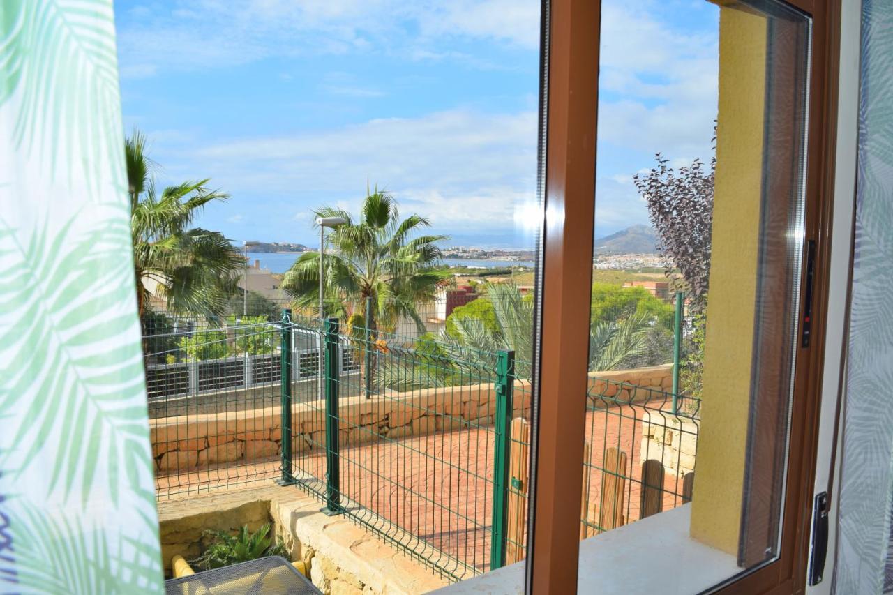 Apartamento con hermoso jardín y AC Isla Plana Exterior foto